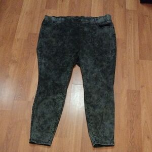 Torrid Black Ankle Cropped Jeans Slim Fit